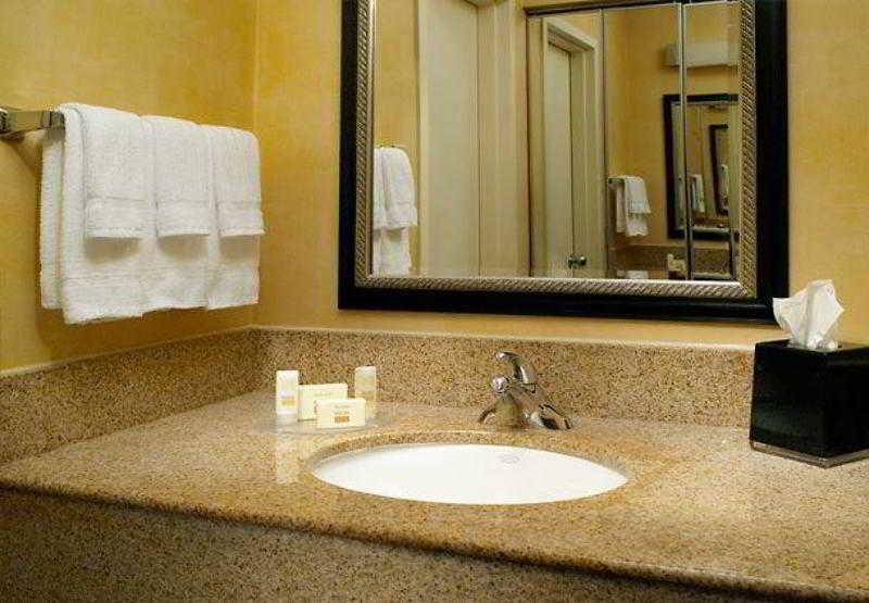 คอร์ทยาร์ด ออกัสตา Hotel ห้อง รูปภาพ